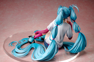 [Pre-Order] Hatsune Miku x Mai Yoneyama The Latest Street Style "Cute" 1/4 Complete Figure