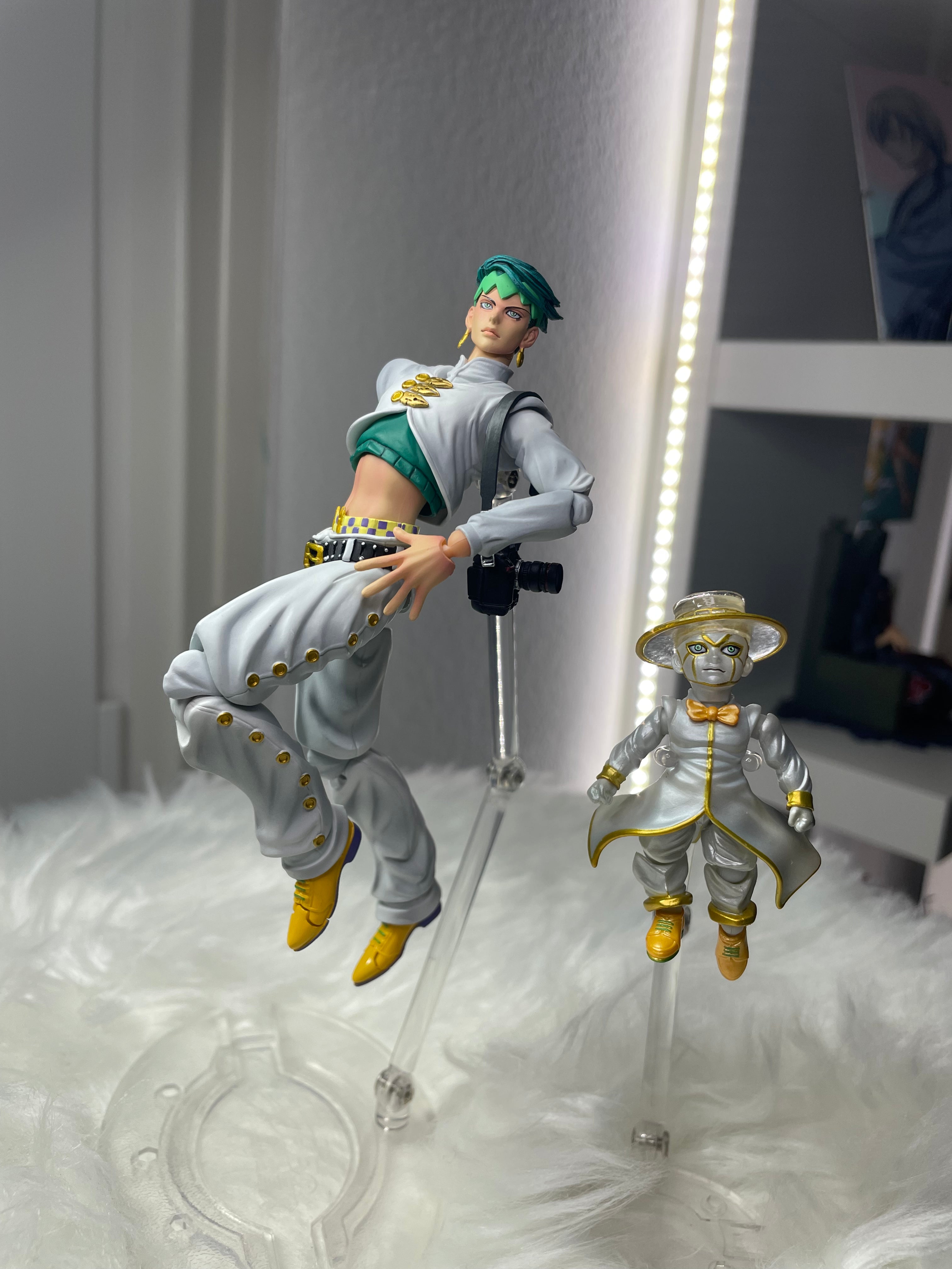 Rohan Kishibe & Heaven's Door - Medicos Super Action Statue