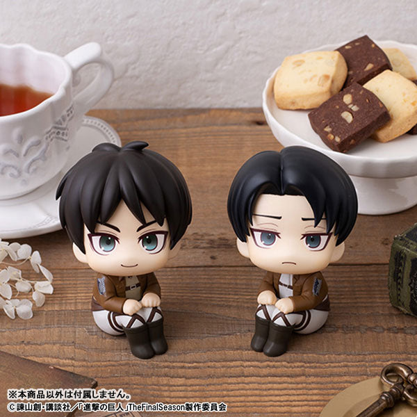 [Pre-order] Eren Jäger - Attack on Titan LookUp Figure