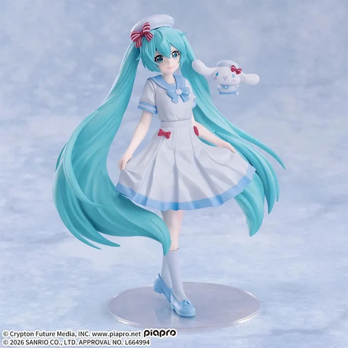 Hatsune Miku – Hatsune Miku × Cinnamoroll Summer Ver. Xstellar Figure